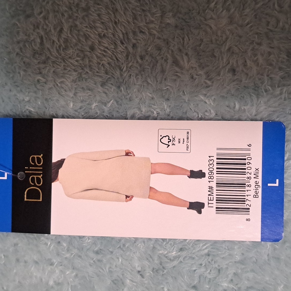 Dalia Women's Long Sleeve Cream Sweater Dress. New Size Large - Picture 2 of 4